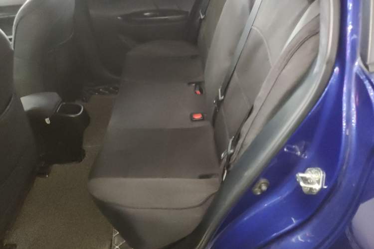 Used Toyota YARiS L 2019 1.5E CVT Dynamic Edition China VI compliant
