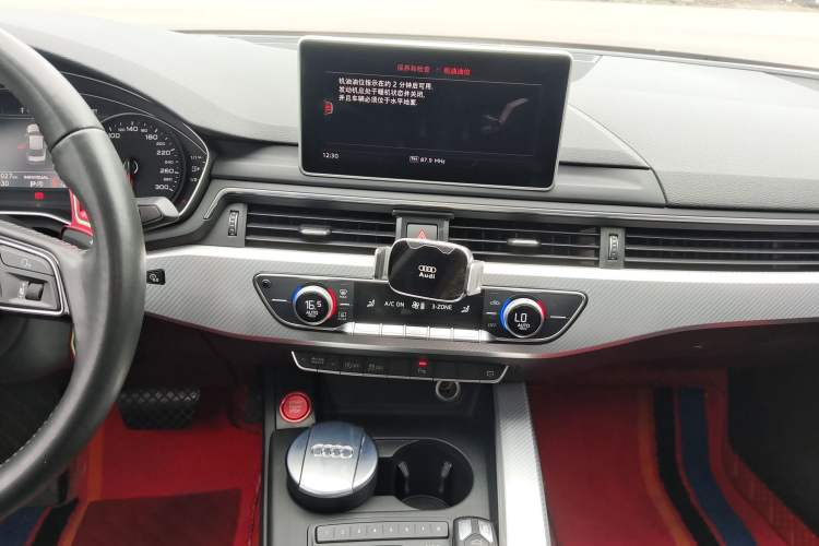 Used Audi A4L 2017 40 TFSI Fashion Model
