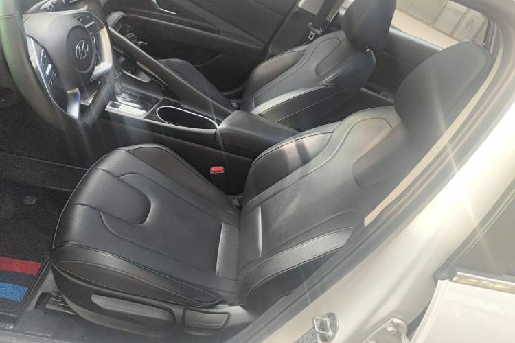 Used Hyundai Elantra 2022 1.5L CVT GLX Elite Edition
