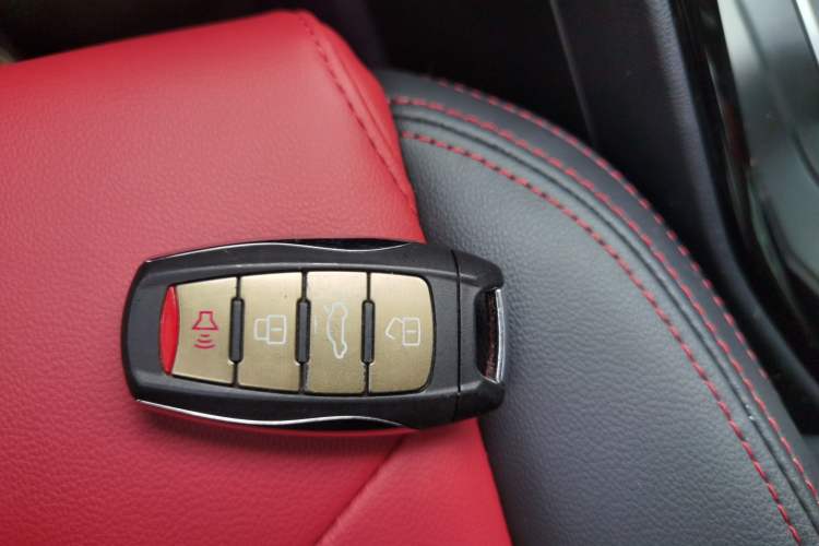 Used Haval H2s 2017 Red-Label 1.5T Dual-Clutch Elite Model
