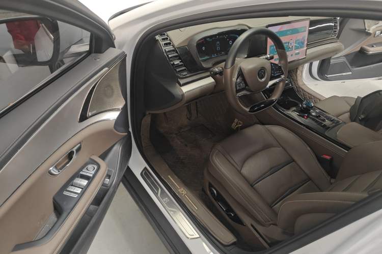 Used BYD Han 2020 EV Long-Range Luxury Model
