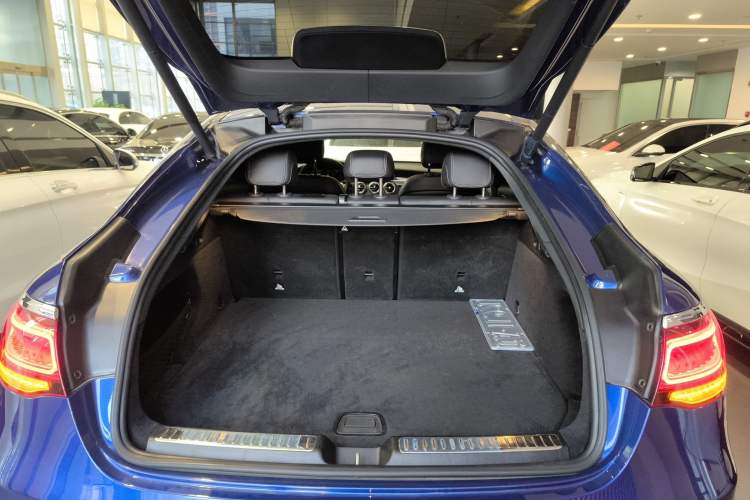 Used Mercedes-Benz GLC Coupe 2020 GLC 300 4MATIC Coupe SUV
