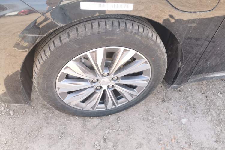 Used Hongqi E-QM5 2024 500km Range Edition
