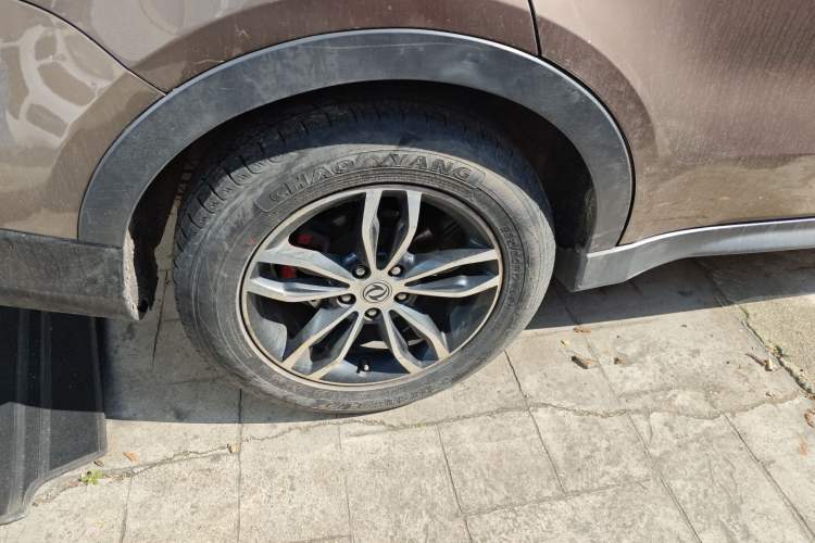 Used Dongfeng Fengon 580 2017 1.5T CVT Smart Style Model
