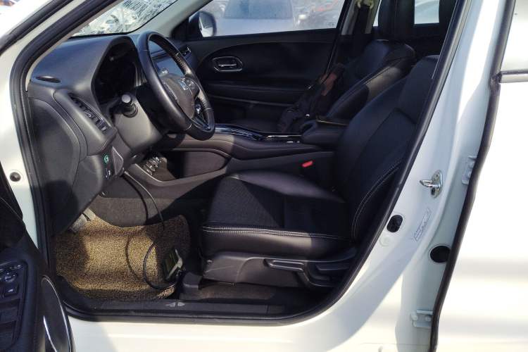 Used Honda Vezel 2017 1.8L CVT Two-Wheel Drive Luxury Model
