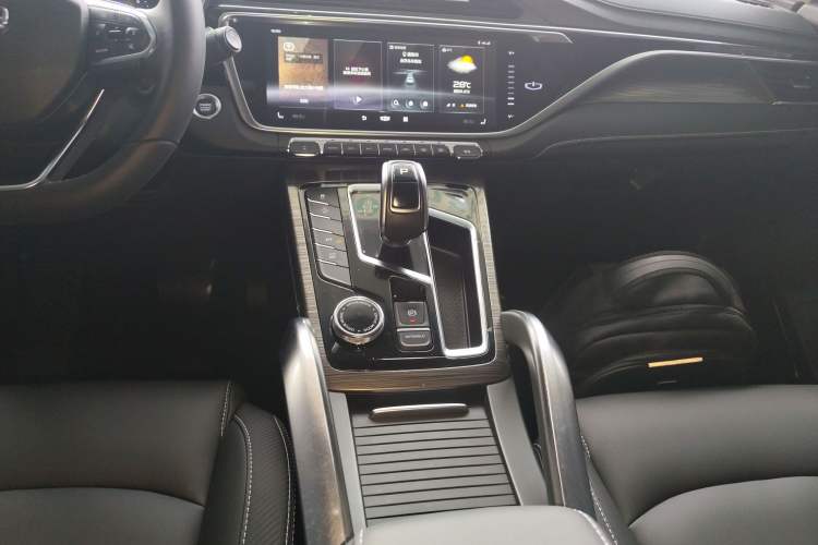 Used Geely Auto Emgrand X7 Sport 2020 1.8TD DCT Smart PRO
