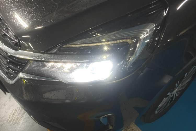 Used Buick GL8 2021 Land Cruiser Executive Class 652T Comfort Model
