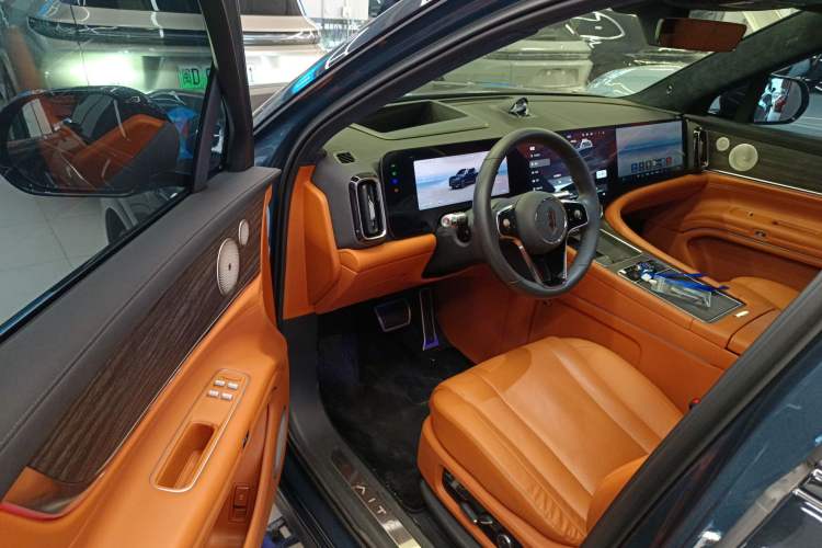 Used Hima AITO M9 2024 Range-Extended Ultra Version 42 kWh 6-Seater Model
