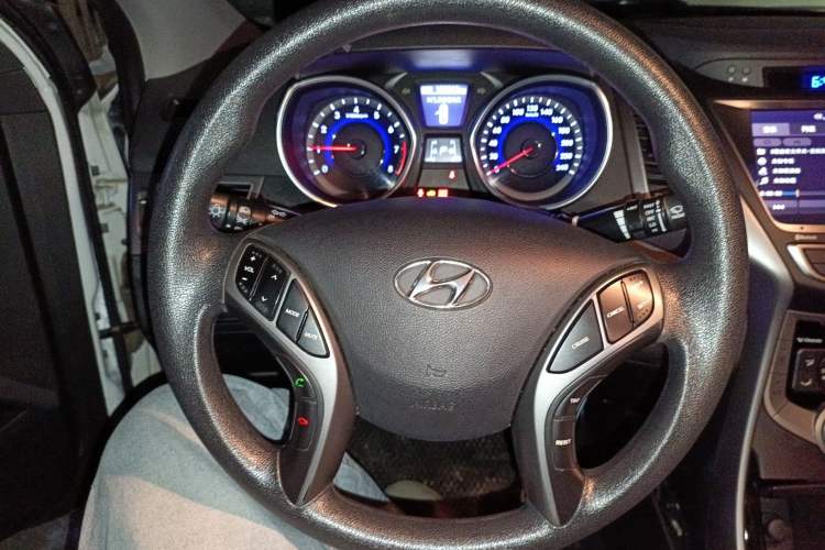 Used Hyundai Elantra (5th Generation / Langdong) 2016 1.6L Automatic Prestige Edition
