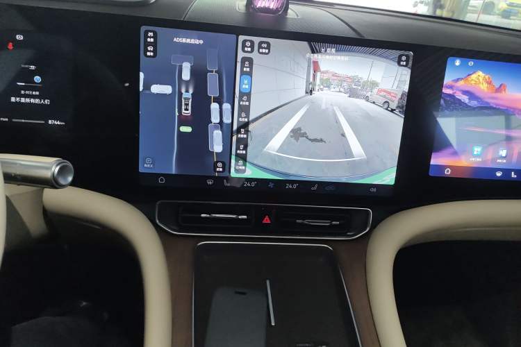 Used Hima AITO M9 2024 Range-Extended Ultra Version 42 kWh 6-Seater Model
