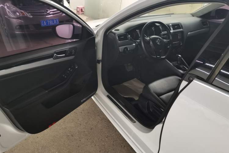 Used Volkswagen Sagitar 2018 1.6L Automatic Comfort Model
