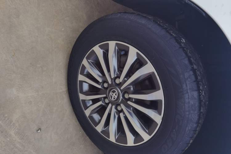 Used Toyota Corolla 2017 Revised Version 1.2T S-CVT GL-i