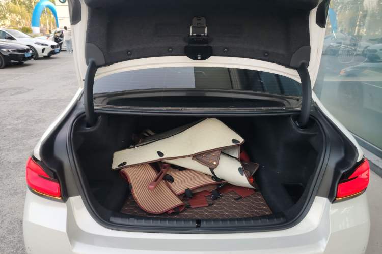 Used BMW 5 Series 2022 Restyled 525Li M Sport Package
