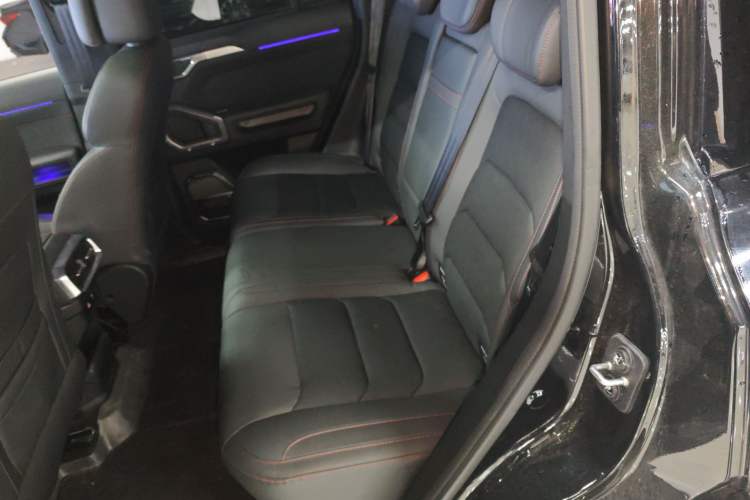 Used JETOUR Traveler 2023 2.0T All-Wheel Drive CrossPRO+