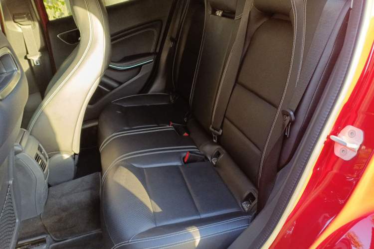 Used Mercedes-Benz GLA 2015 GLA 220 4MATIC Fashion Model
