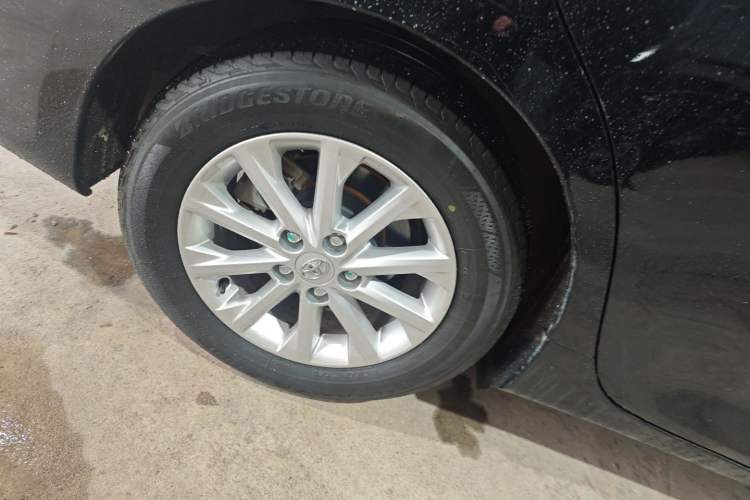 Used Toyota Camry 2015 2.0G Premier Edition
