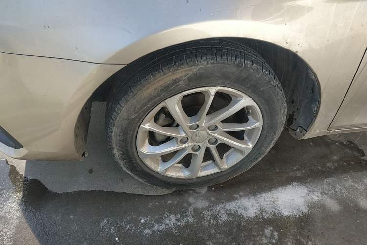 Used Geely Auto Emgrand 2021 UP 1.5L Manual Luxury Model
