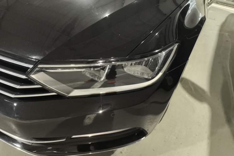 Used Volkswagen Magotan 2018 330TSI DSG Advanced Model
