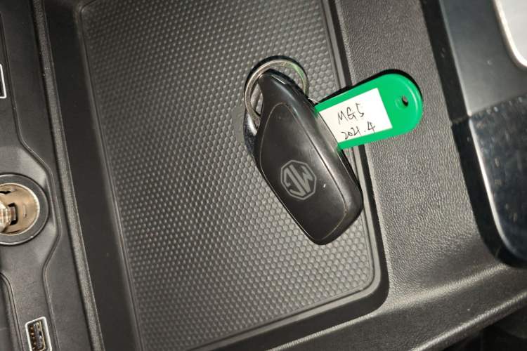 Used MG 5 2021 300TGI DCT Elegant Luxury Edition
