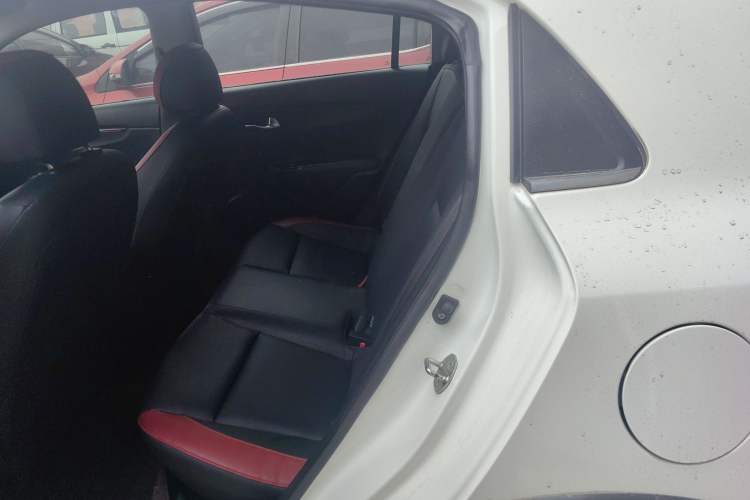 Used Kia KX Cross 2017 1.4L AT GLS