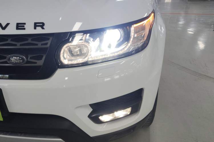 Used Land Rover Range Rover Sport 2016 3.0 SC V6 SE
