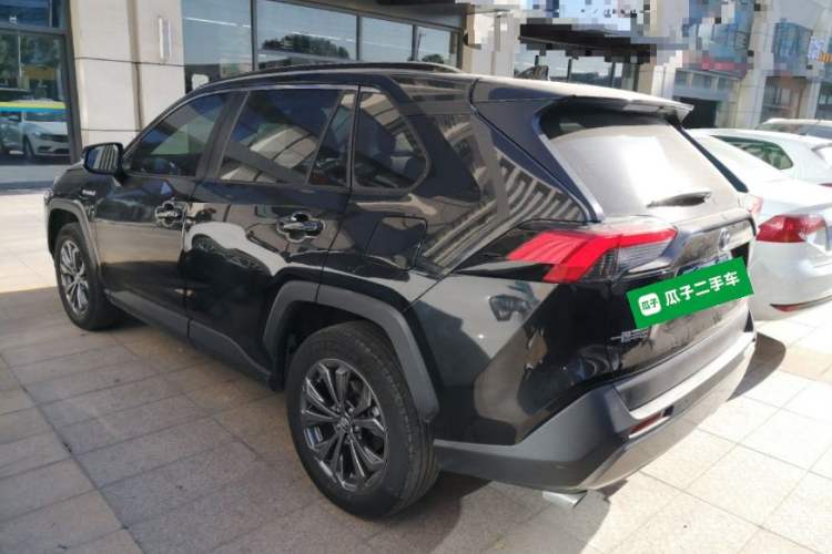 Used Toyota RAV4 2023 Dual-Engine 2.5L E-CVT Two-Wheel Drive Elite Plus Edition
