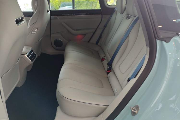 Used Hima Luxeed S7 2025 705 km Max