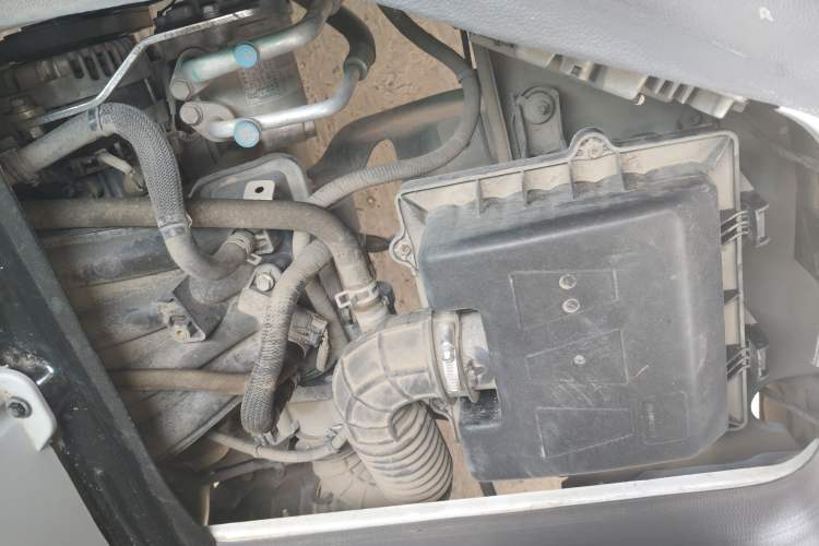 Used Jinbei Hiace X30 2021 1.5L Business-Class Central Air-Conditioned Coach China VI Standard Model SWC15M
