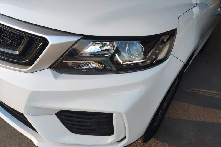 Used Geely Auto Vision X6 2020 1.4T Manual Comfort Model
