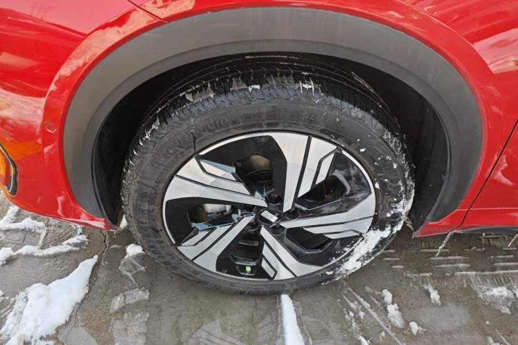 Used  E5 2024 530km Starship Edition