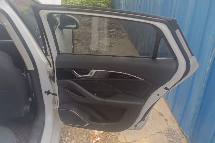 Used Bestune B70 2022 Third Generation 1.5T Automatic Enjoyment Version
