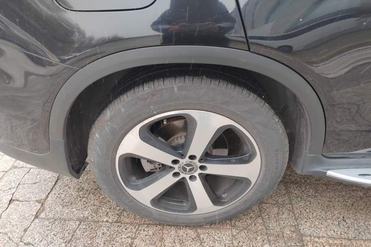 Used Mercedes-Benz GLC 2018 GLC 260 4MATIC Luxury Model
