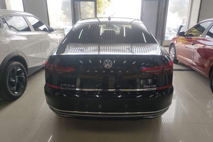 Used Volkswagen Passat 2019 330TSI Luxury Edition China VI Standard
