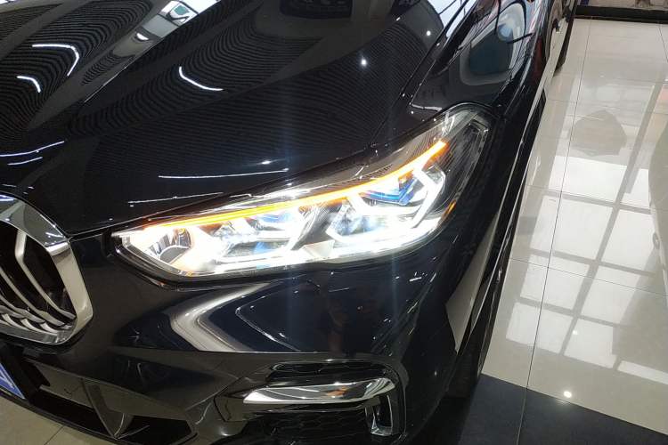 Used BMW X5 2022 Restyled xDrive 30Li Luxury Version M Sport Package
