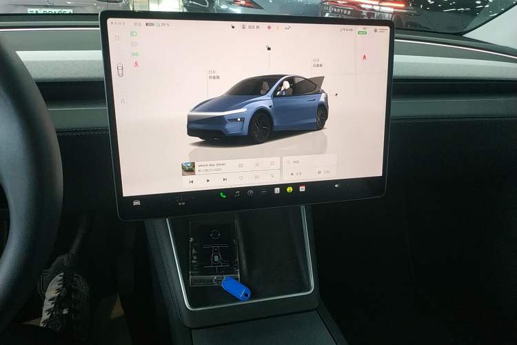 Used Tesla Model Y 2025 Rear-Wheel-Drive Version