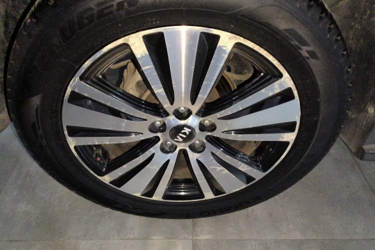 Used Kia Sportage R 2015 2.0L Automatic Two-Wheel Drive DLX Model