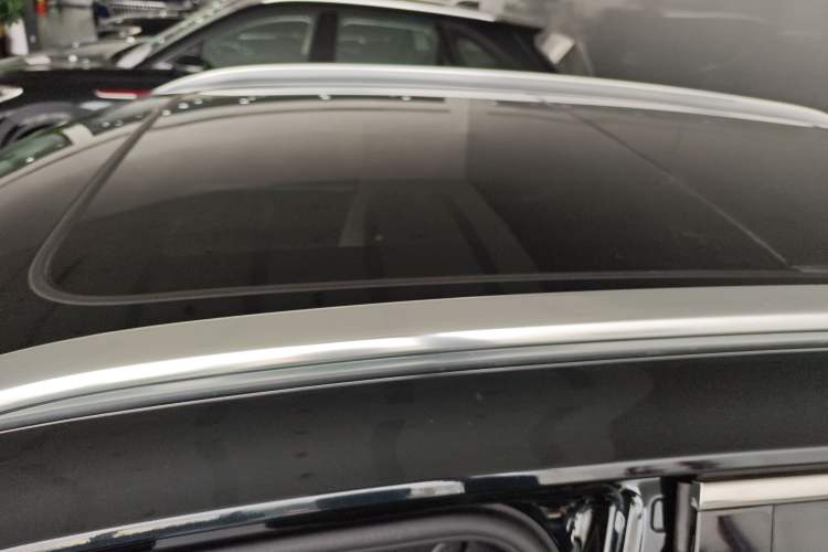 Used Hongqi HS5 2022 Facelifted Version 2.0T Smart Connect Flagship All-Wheel-Drive Edition
