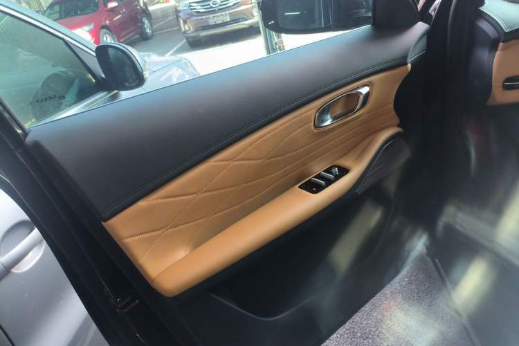 Used  Galaxy Xingjian 7 EM-i 2025 120km Exploration+ Version