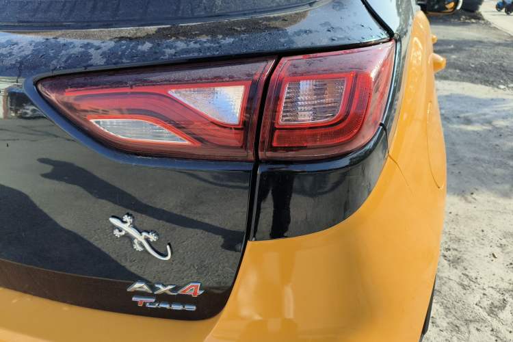 Used Dongfeng Aeolus AX4 2017 1.4T DCT Trendy Edition