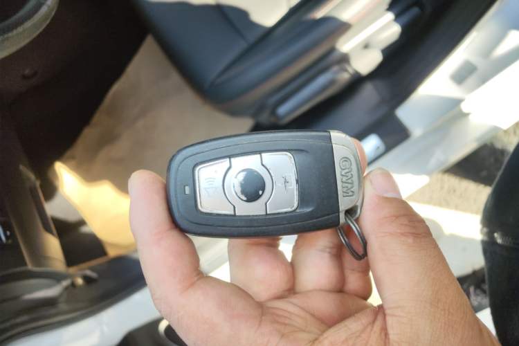 Used Haval H6 2016 Upgraded Model 1.5T Automatic Two-Wheel Drive Elite Version
