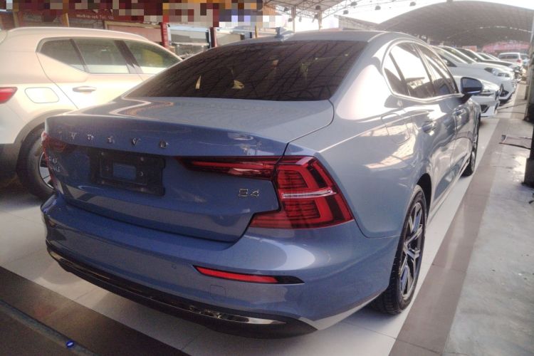 Used Volvo S60 2023 B4 Zhiyi Luxury Edition
