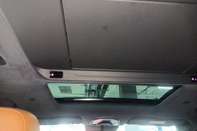 Used Wey Gaoshan 2025 Four-Wheel Drive Alpine 8
