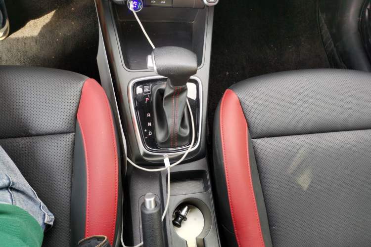 Used Kia KX Cross 2017 1.4L AT GLS
