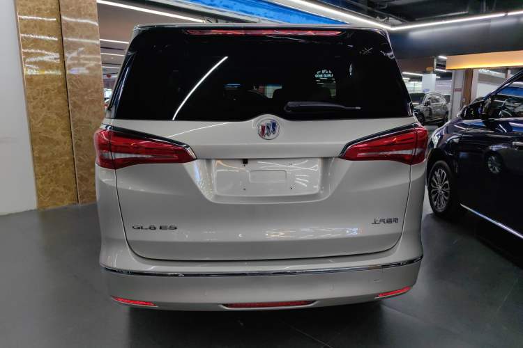 Used Buick GL8 2018 ES 28T Premium Model China VI Standard
