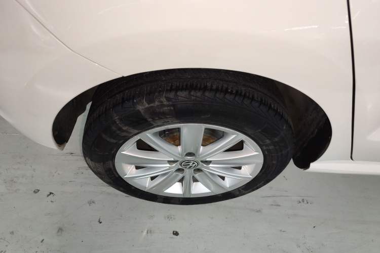 Used Volkswagen Polo 2014 1.6L Automatic Comfort Edition