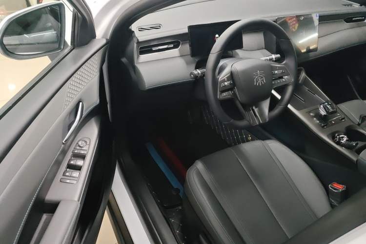 Used BYD Qin PLUS 2025 DM-i Smart Drive 55KM Leading Model