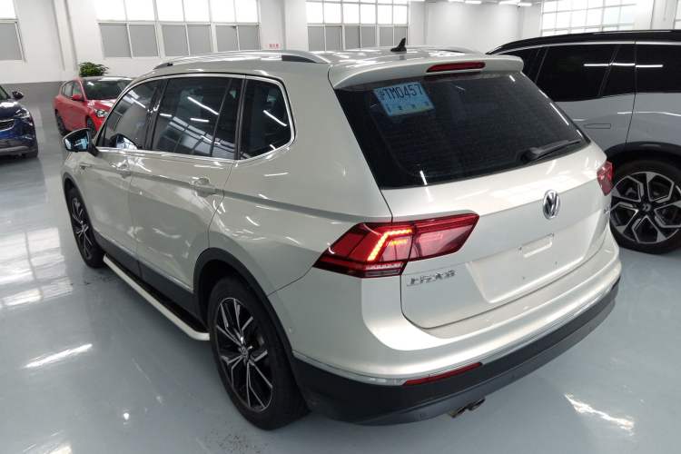 Used Volkswagen Tiguan L 2017 330TSI Automatic Two-Wheel Drive Flagship Edition
