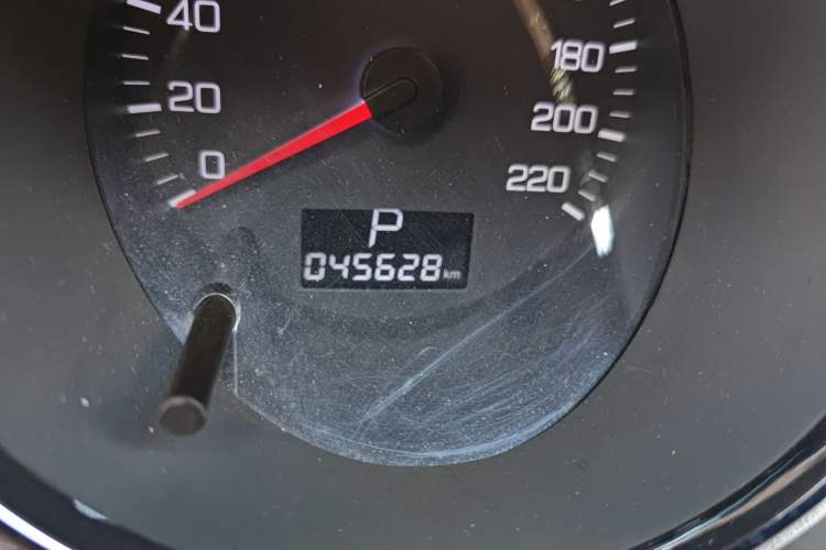 Used Dongfeng Aeolus S30 2014 1.5L Automatic ZunYa Model
