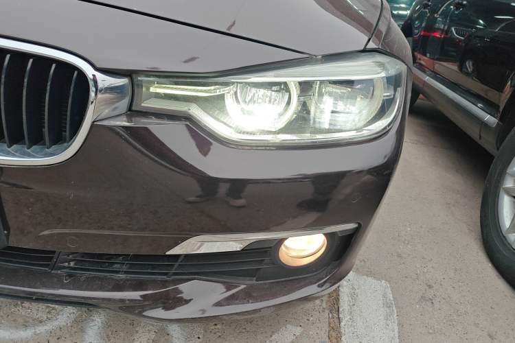 Used BMW 3 Series 2016 320Li Fashion Model
