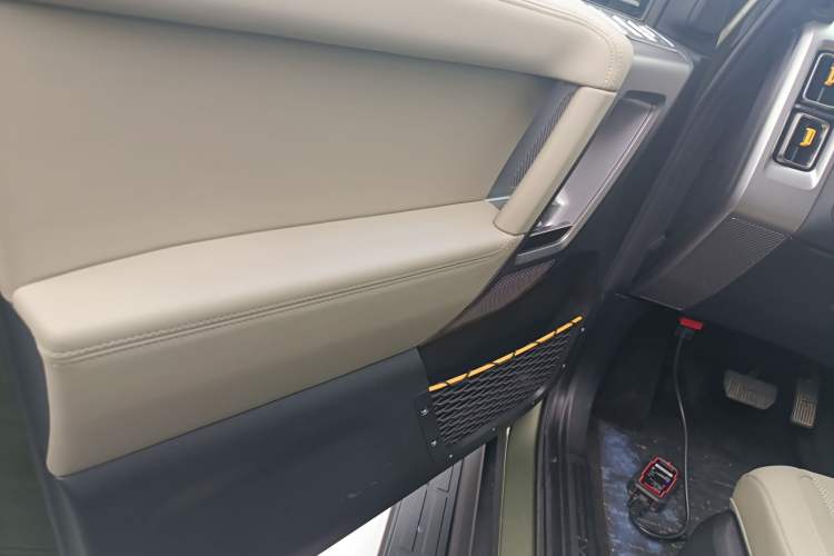 Used  V23 2025 501 Four-Wheel Drive Intelligent Driving Version
